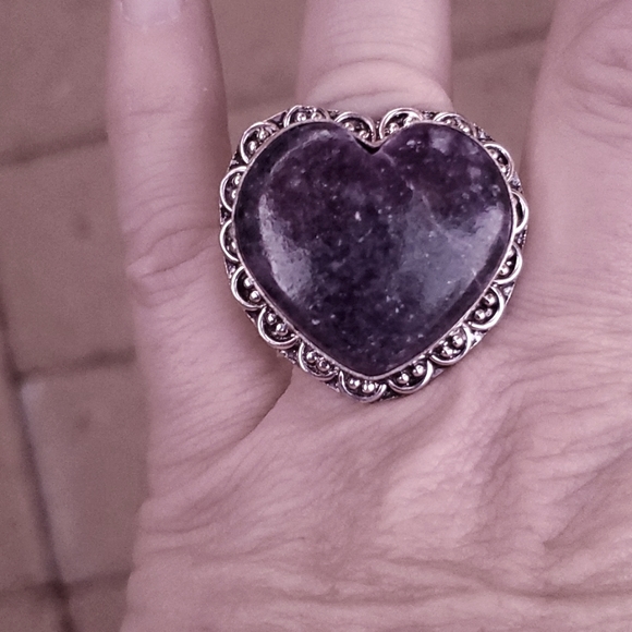 New Lepidolite Heart Shaped 925 Silver Statement Ring. - Picture 2 of 12